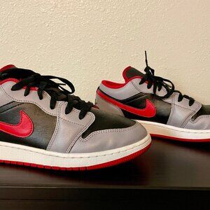 Nike Dunk Low Boys shoe